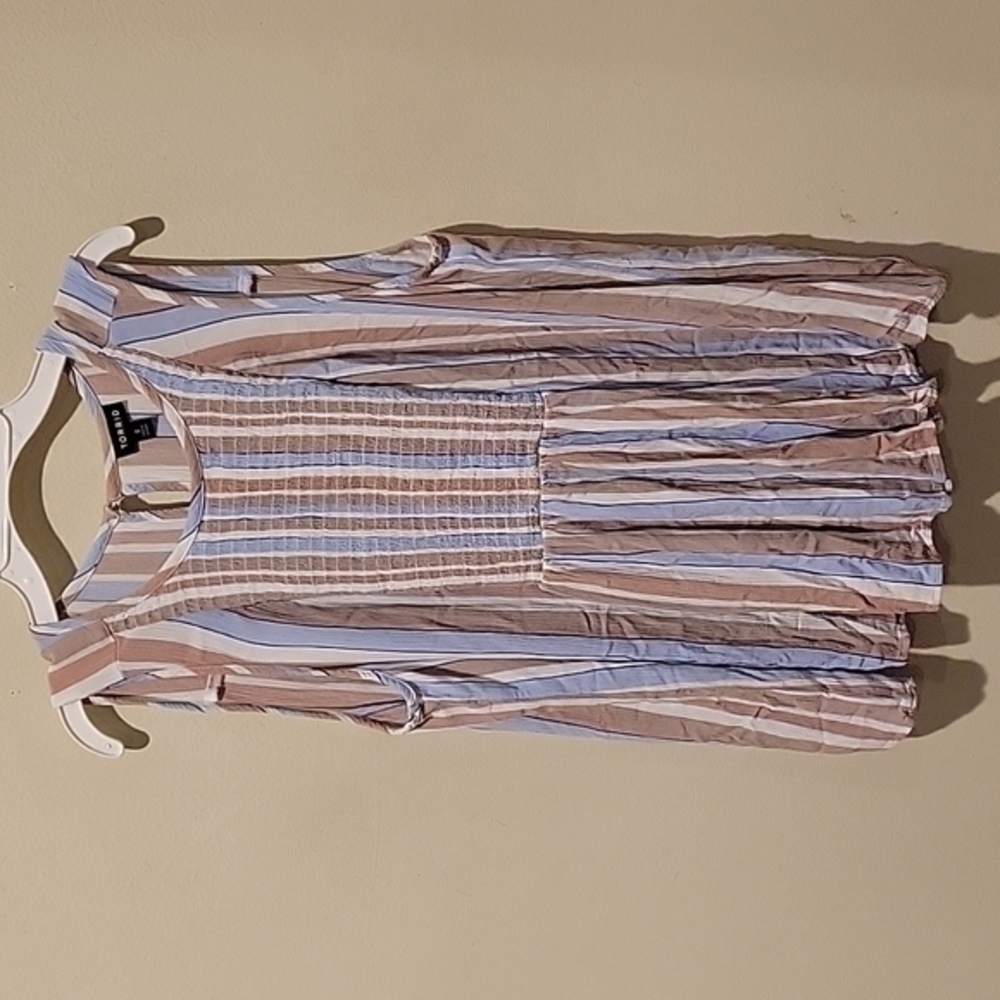 TORRID SMOCKED STRIPED TANK TOP size 0